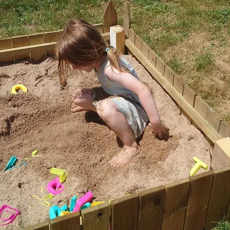 Apartament Clan Boucheron *