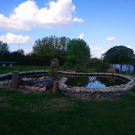 Apartament Clan Boucheron *